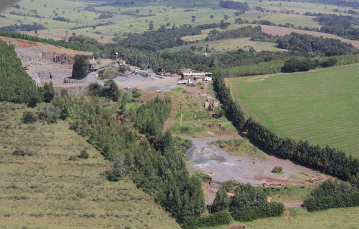 Pedreira em Itaporanga 13