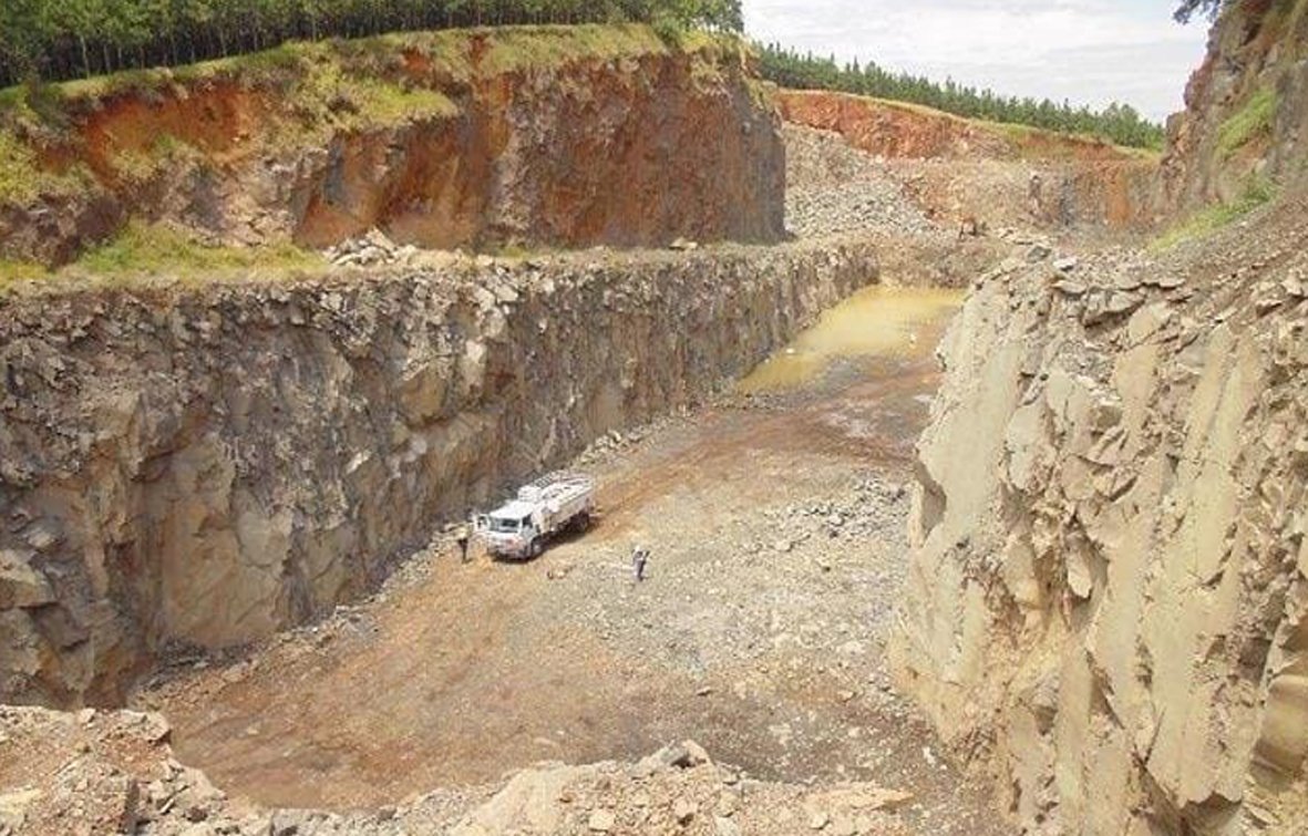 Pedreira em Itaporanga 16